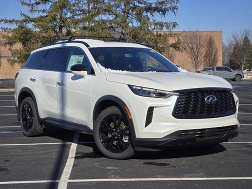 2025 INFINITI QX60 LUXE