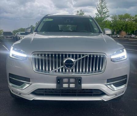2023 Volvo XC90 B5 Plus