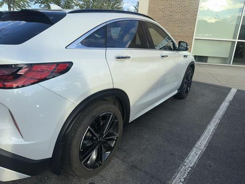 2022 INFINITI QX55 ESSENTIAL