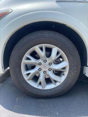 2011 INFINITI QX56 Base