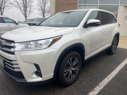2019 Toyota Highlander LE