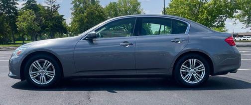 2011 INFINITI G25 Journey