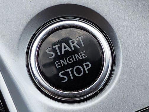2022 Nissan Altima SR FWD