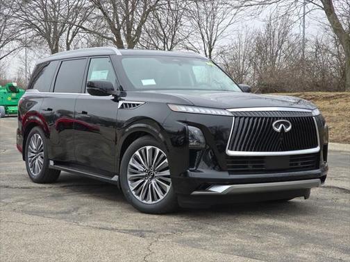 2025 INFINITI QX80 Luxe