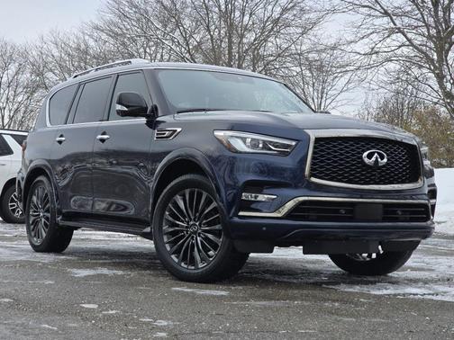 2024 INFINITI QX80 SENSORY AWD