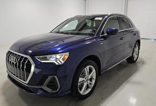 2024 Audi Q3 45 S line Premium Plus