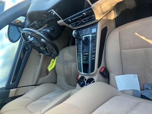 2019 Porsche Macan Base