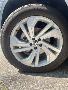 2023 Volkswagen Atlas 3.6L SE w/Technology