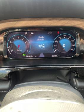 2024 Volkswagen Atlas 2.0T SE w/Technology 4MOTION