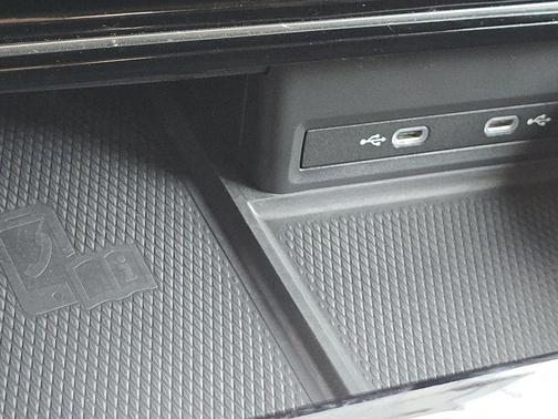 2024 Volkswagen Atlas 2.0T SE w/Technology 4MOTION
