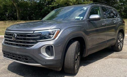 2024 Volkswagen Atlas 2.0T SE w/Technology 4MOTION