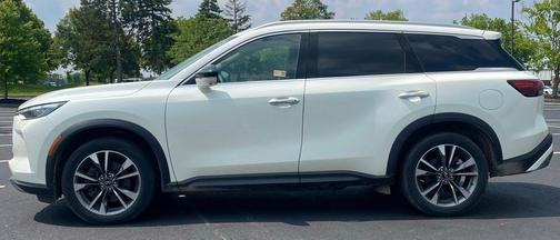 2022 INFINITI QX60 Luxe