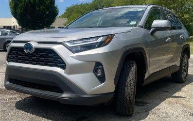 2022 Toyota RAV4 Hybrid XLE Premium