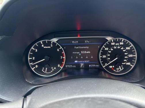 2021 Nissan Altima SR FWD