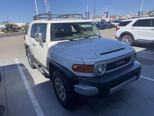 2014 Toyota FJ Cruiser Base