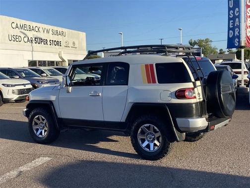 2014 Toyota FJ Cruiser Base