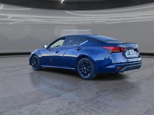 2020 Nissan Altima SR FWD