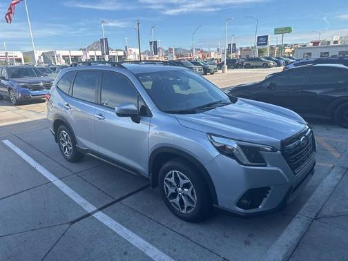 2023 Subaru Forester Premium