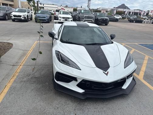 2023 Chevrolet Corvette Stingray w/1LT