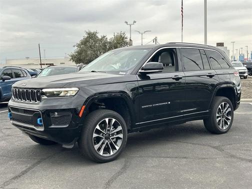 2022 Jeep Grand Cherokee 4xe Overland