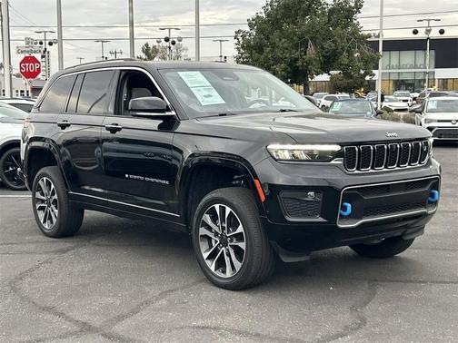 2022 Jeep Grand Cherokee 4xe Overland