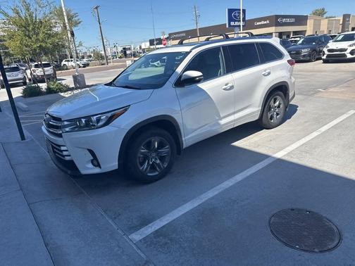 2017 Toyota Highlander Limited Platinum