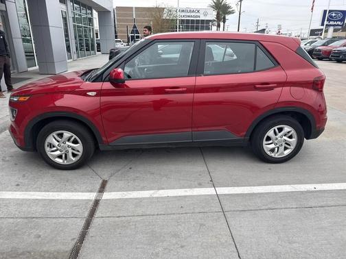 2022 Hyundai VENUE SE