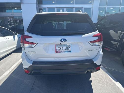 Crystal White Pearl 2023 Subaru Forester Premium