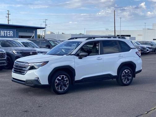 2025 Subaru Forester Premium