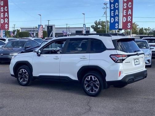 2025 Subaru Forester Premium