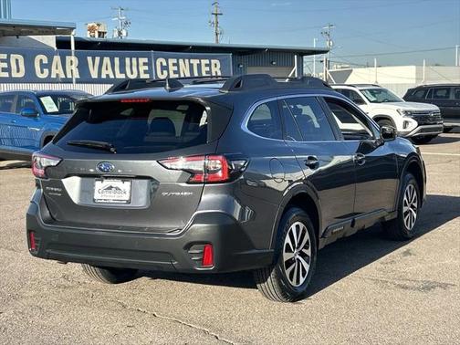2022 Subaru Outback Premium