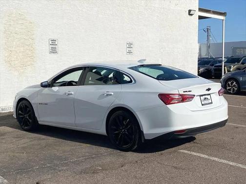 2022 Chevrolet Malibu FWD LT