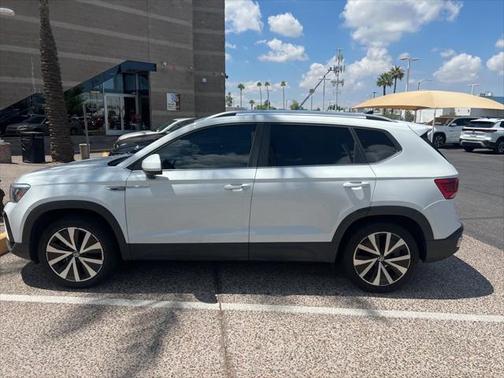2022 Volkswagen Taos 1.5T SE