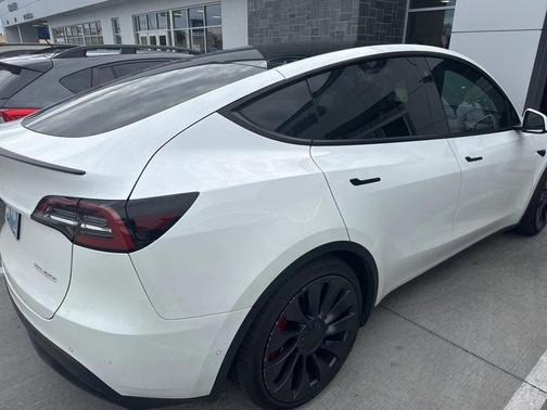 2022 Tesla Model Y Performance Dual Motor All-Wheel Drive