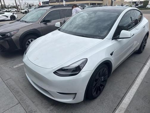 2022 Tesla Model Y Performance Dual Motor All-Wheel Drive
