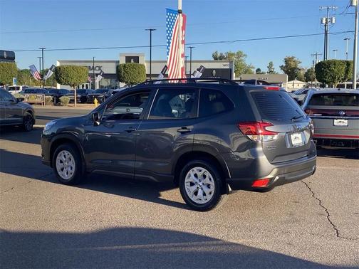 2023 Subaru Forester Base