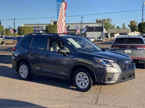 2023 Subaru Forester Base