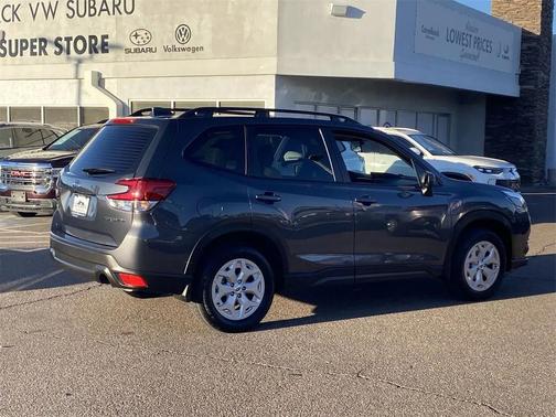 2023 Subaru Forester Base