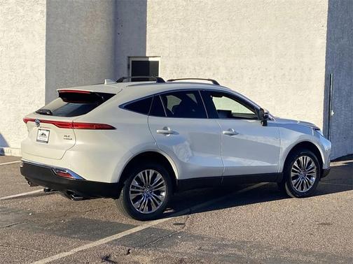 2022 Toyota Venza XLE