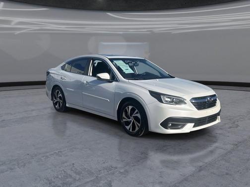 Crystal White Pearl 2022 Subaru Legacy Premium