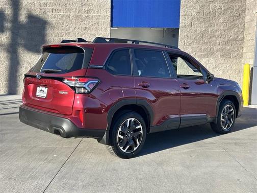 2025 Subaru Forester Hybrid Premium
