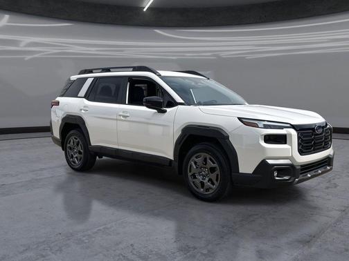 Crystal White Pearl 2026 Subaru Outback Premium