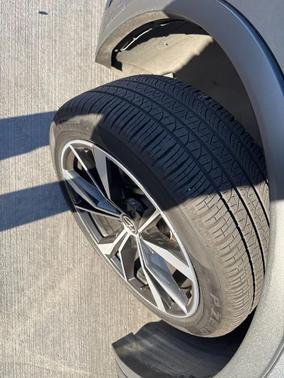 2022 Volkswagen Tiguan 2.0T SEL R-Line 4MOTION