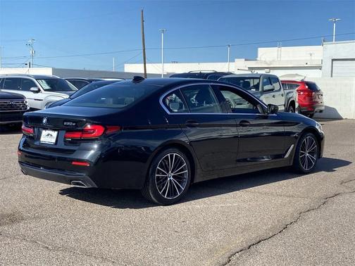 2022 BMW 530e Base