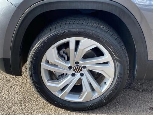 2022 Volkswagen Atlas 3.6L SE w/Technology