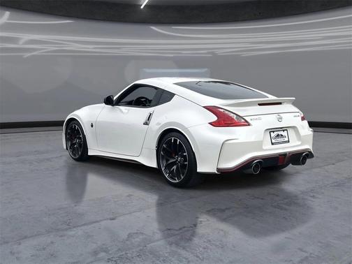 2017 Nissan 370Z NISMO