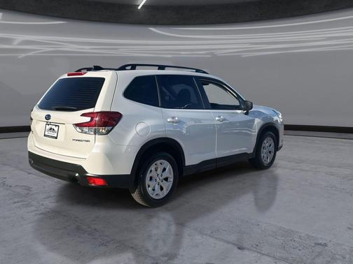 Crystal White Pearl 2024 Subaru Forester Base