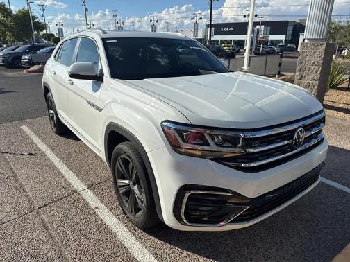 2021 Volkswagen Atlas Cross Sport 3.6L V6 SE w/Technology R-Line