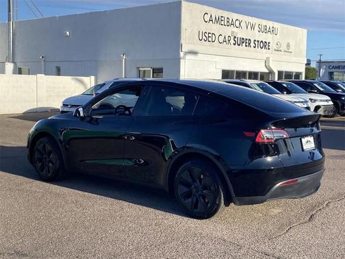 2025 Tesla Model Y Long Range Dual Motor All-Wheel Drive