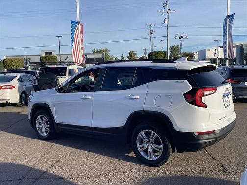 2022 GMC Terrain SLE